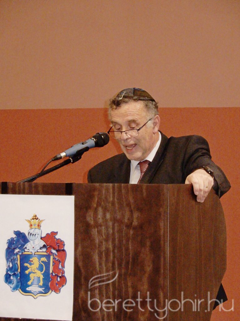 Átadták a felújított zsinagógát 64